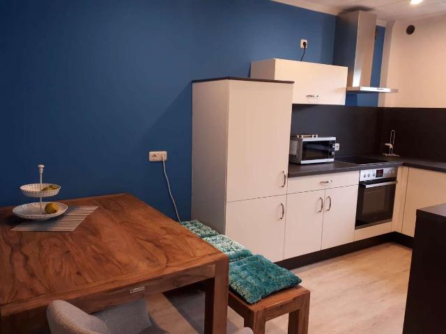 Möbliert & bezugsfertig: 3 Zi. Wohnung mit Loggia, Aufzug und Gäste WC – ab 01.01.2027