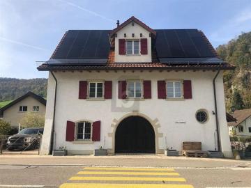 MÖBLIERT MIT VIEL PLATZ UND CHARME