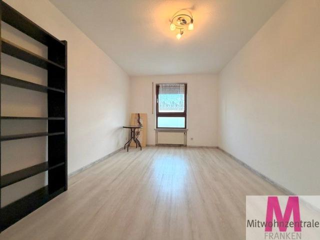 MÖBLIERT! Modern möblierte 3 Zimmer Wohnung mit hellem Wohnzimmer und großzügigem Balkon