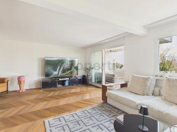 Möblierte 3.5 Zimmer Wohnung mit Balkon, Zürich