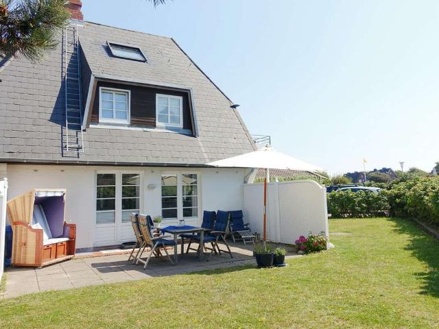 Möblierte 3 Zi. EG Wohnung mit Terrasse in Westerland