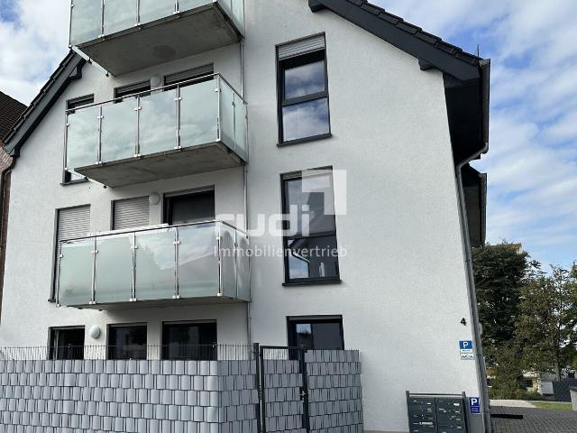 Möblierte 3 Zimmer Wohnung für 3er WG – 5 Min. zur Uni, mit Balkon & WLAN