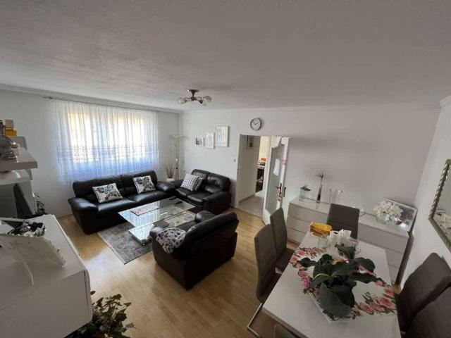 Möblierte 3 Zimmer Wohnung in der Rudolf Biebl Straße – ca. 70 m²