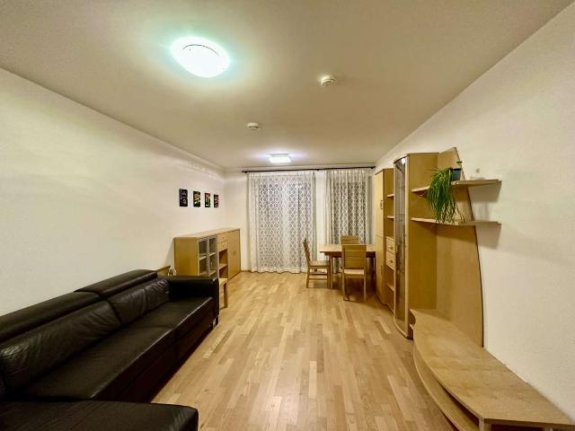 Möblierte 3 Zimmer Wohnung in Röthelheimpark – Balkon, Tiefgarage & kurze Wege