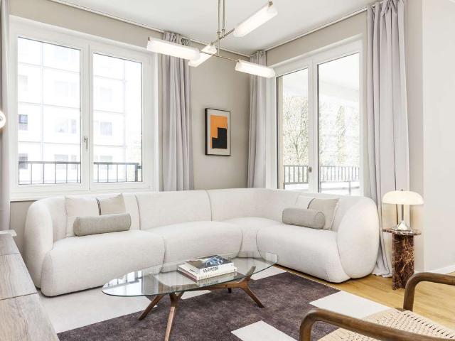 Möblierte 3 Zimmer Wohnung mit 2 Bädern – bezugsfertig