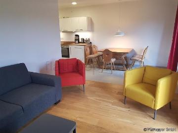 Möblierte 3 Zimmer Wohnung mit Balkon in Rosenheim/Happing