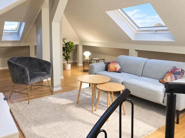 Möblierte 3ZW 63qm plus Dachstudio 15qm Nfl