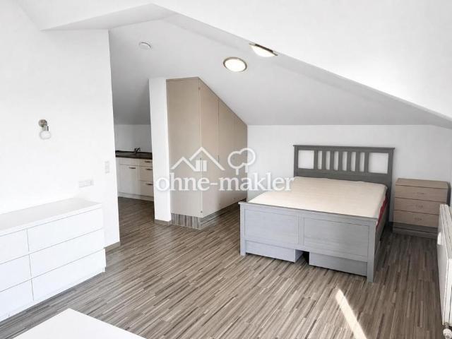 Möblierte 1,5 Zimmer Dachgeschosswohnung mit Ausblick in Salach