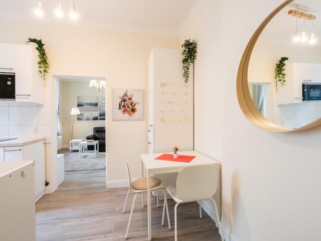Möblierte 1 Zi Wohnung Aachen Burtscheid, saniert | Furnished Apartment