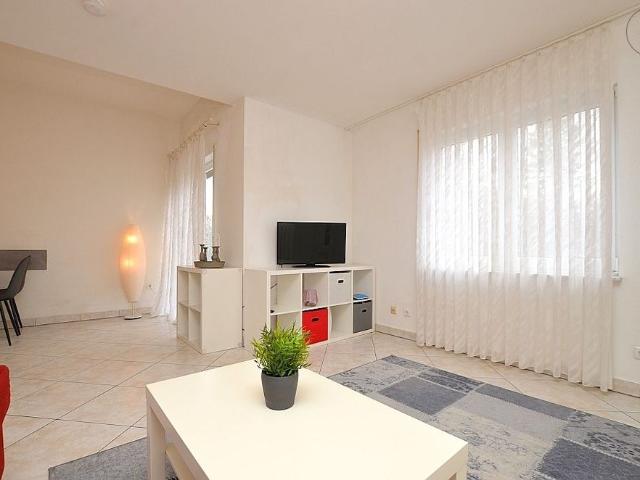 Möblierte 1 Zimmerwohnung in Würzburg/Frauenland