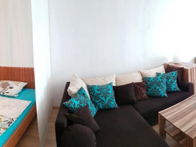 Möblierte 1 Zimmer Wohnung mit Balkon & Aufzug – zentral