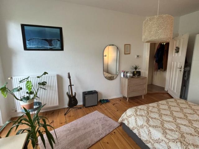 Möblierte 1 Zimmer Wohnung mit Balkon befristet über Weihnachten und Silvester