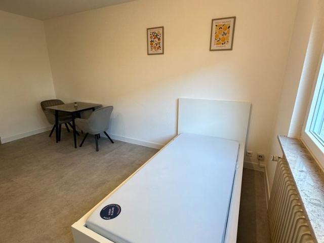 Möblierte 1 Zimmer Wohnung mit Stellplatz
