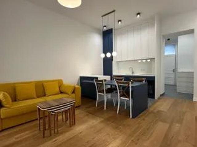 MÖBLIERTE 2,5 ZIMMER MIETWOHNUNG MIT 2 BEDEZIMMER IM 6. BEZIRK IN SEHR GUTER LAGE