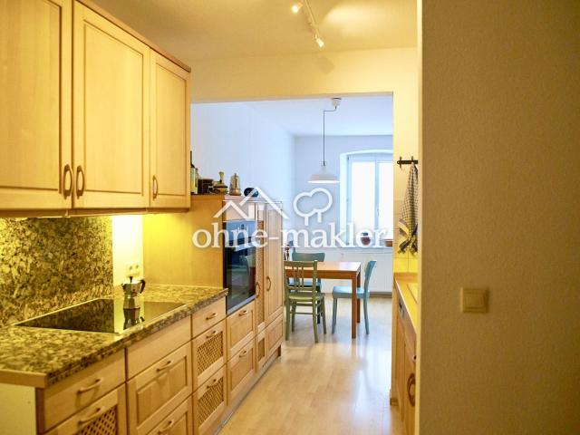 Möblierte 2 Zi Wohnung mit Einbauküche & Carport zentral in Bamberg