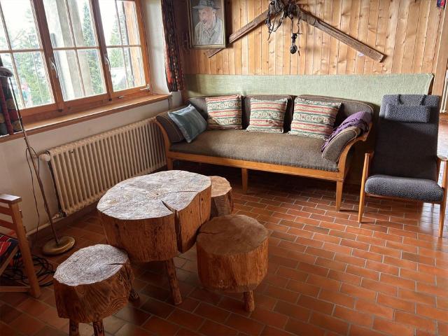 Möblierte 2 Zimmer Ferienwohnung an idyllischer Lage auf Rigi Burggeis