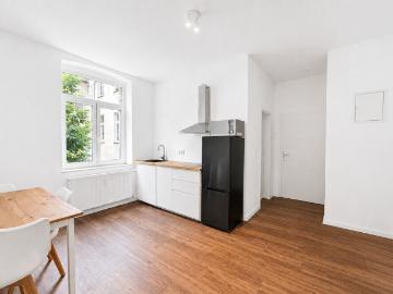 Möblierte 2 Zimmer Wohnung in einem charmanten Altbaugebäude im zentralen Düsseldorf Derendorf