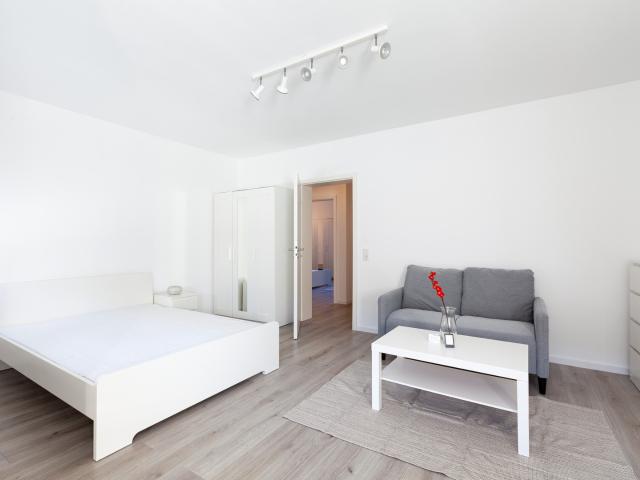 Möblierte 2 Zimmer Wohnung in Kassel Nord Holland – saniert, mit Balkon und WG geeignet