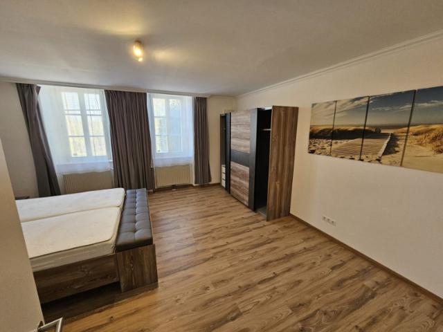 !Reserviert! Möblierte 2 Zimmer Wohnung inkl. Stellplatz mit sonnigem Garten in Pressbaum