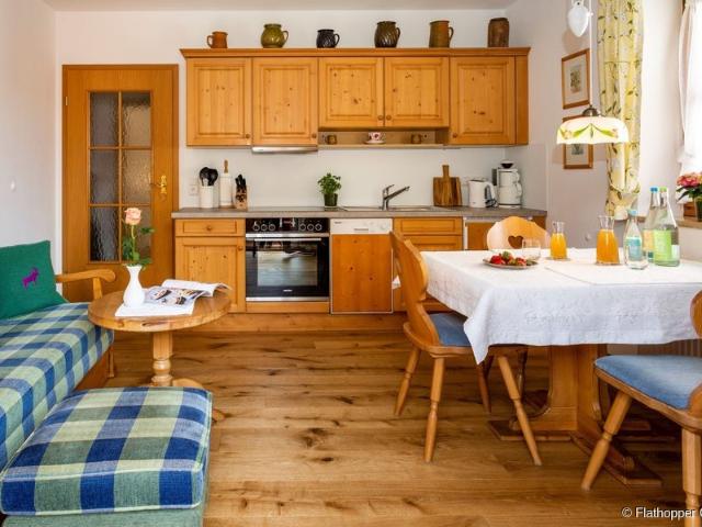 Möblierte 2 Zimmer Wohnung mit Balkon in Bad Tölz