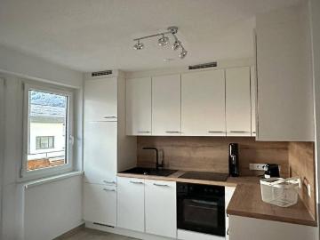 Möblierte 2 Zimmer Wohnung mit Balkon in Wattens