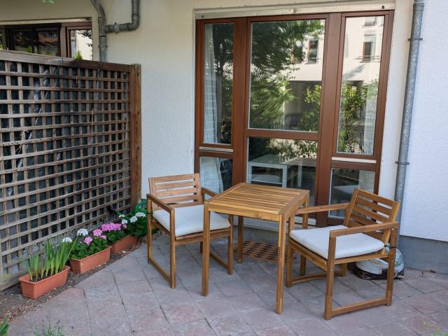 möblierte 2 Zimmer Wohnung mit Garten Erstvermietung nach Totalsanierung