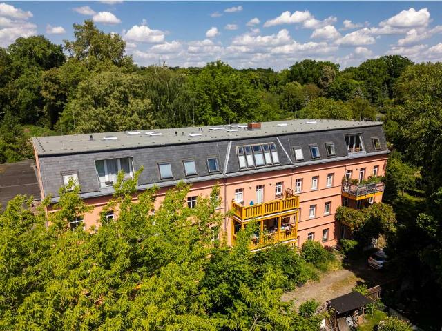 möblierte 2 Zimmer Wohnung mit Südbalkon befristet zu vermieten