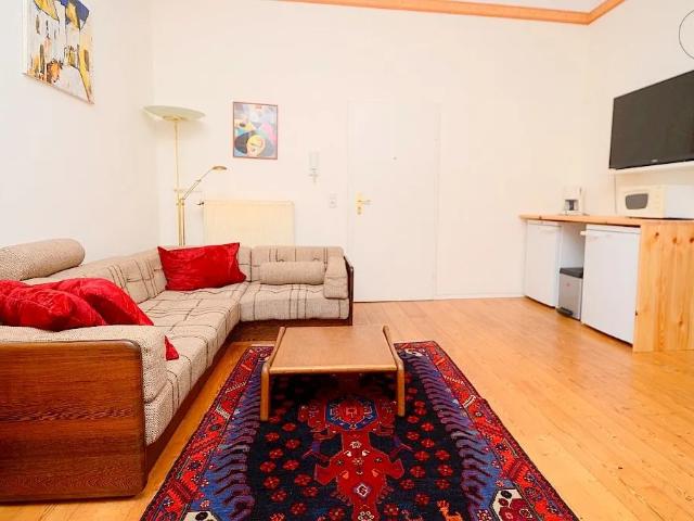Möblierte 2 Zimmer Wohnung mit Waschmaschine in Wiesbaden