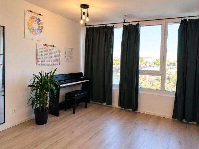 Möblierte 43 m2 Wohnung am S+U Lichtenberg | 01.02. – 30.04.2027