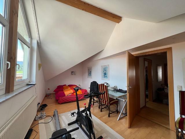 Möblierte 4 Zimmer Dachgeschosswohnung mit Zugspitzblick – zentral in Ehrwald
