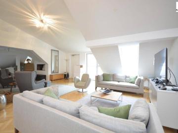 360 TOUR / REPRÄSENTATIVE COTTAGE VILLA