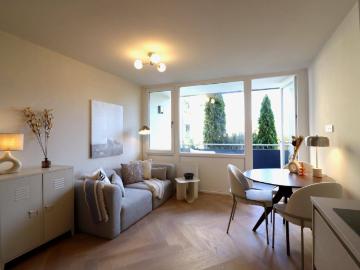 Moderne Garconniere mit Balkon in zentraler Lage