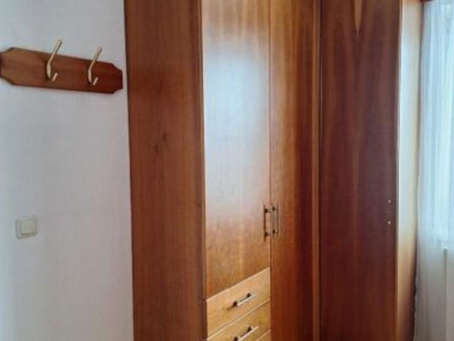 Möblierte, gepflegte 2 Zimmer Wohnung mit Balkon und Tiefgarage