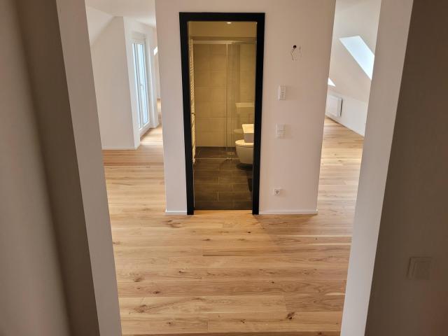 Möblierte Dachgeschosswohnung, Mildred Scheel Straße 2a, Amberg