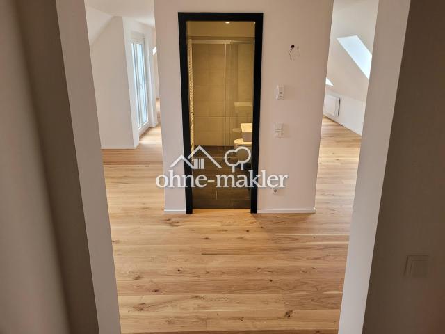 Möblierte Dachgeschosswohnung, Mildred Scheel Straße 2a, Amberg