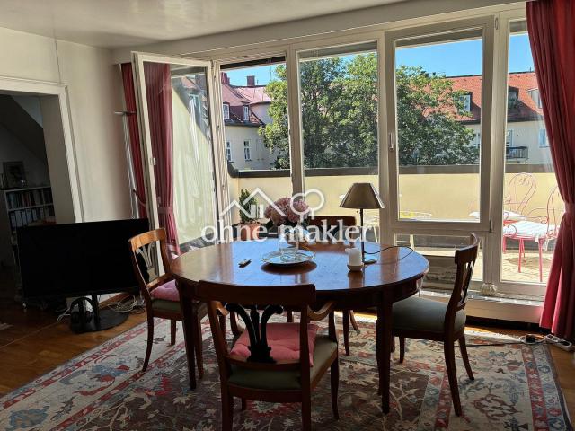 Möblierte Dachterrassenwohnung