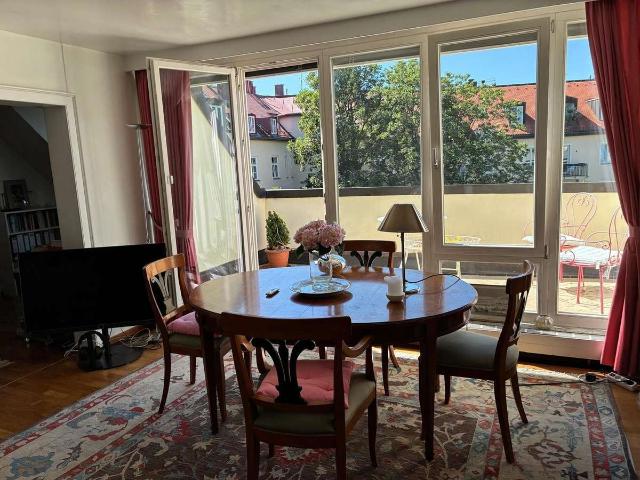Möblierte Dachterrassenwohnung
