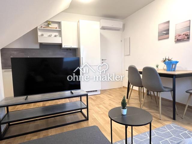 MÖBLIERTE DG WOHNUNG* mit herrlichem Balkon und Klimaanlage