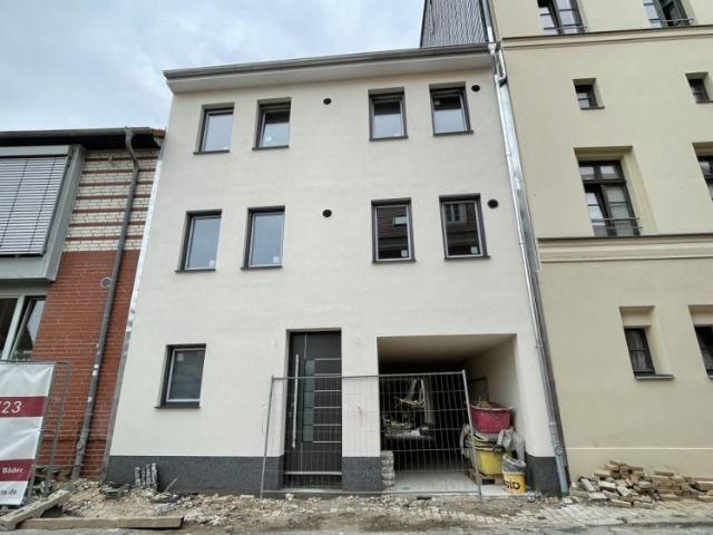 Möblierte Neubau Wohnung Altersgerecht in 1A Lage + Terrasse