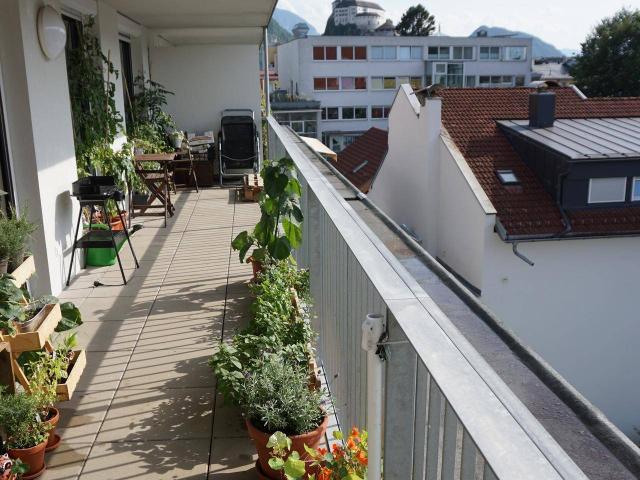 Möblierte Wohnung mit großem Balkon und Festungsblick zu vermieten