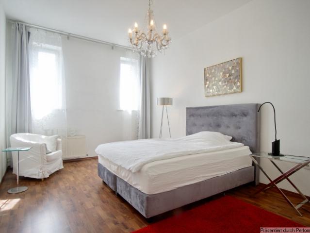 Möblierte Wohnung mit kleinem Balkon und Blick auf den Rhein, Komplettausstattung, W LAN und Reinigung inklusive