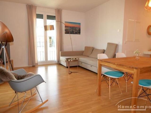 Möblierte Zwei Zimmer Wohnung in Kreuzberg mit Dachterrasse, Berlin