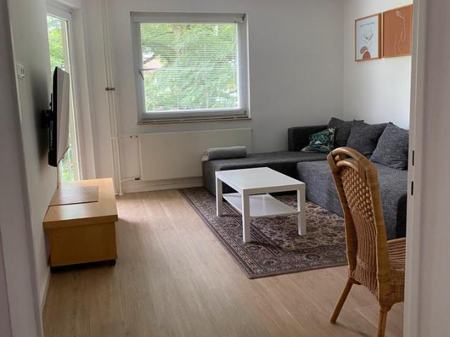 Möblierte Zwei Zimmer Wohnung mit Balkon in der List, Hannover – zur Miete!