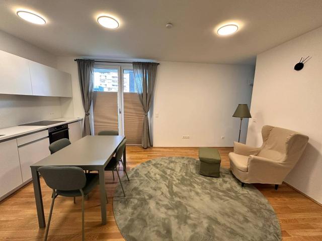 Möblierte Zwei Zimmer Wohnung mit großer Terrasse im VILLAGE IM DRITTEN