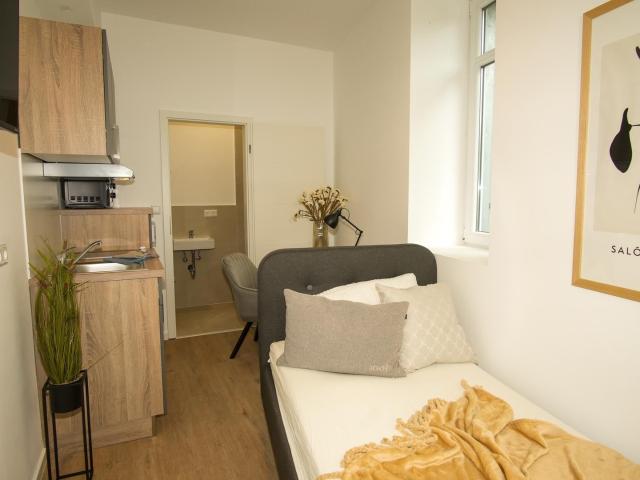 Möbliertes Mini Apartment mit Einbauküche + Bad