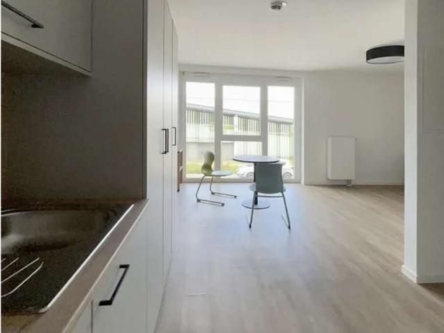 Möbliertes Apartment zur Nachmiete ab dem 1.1.2027/Furnished Apartment Available from January 1 2027