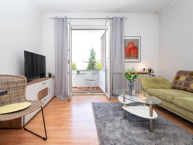 Möbliertes Apartment im beliebten Dellviertel, Duisburg Amsterdam Apartments for Rent