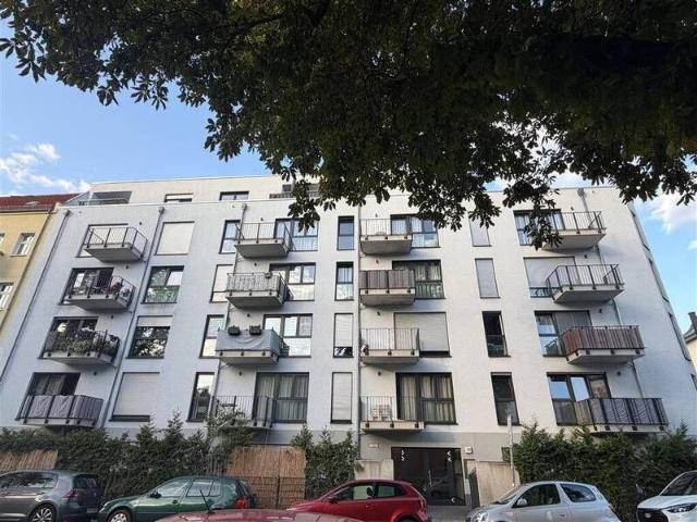 Möbliertes Apartment mit Balkon