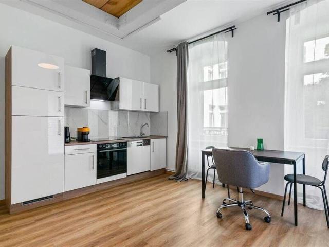 Möbliertes Apartment mit Terrasse
