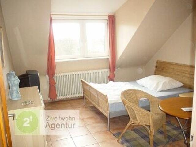 Möbliertes DG Apartment. Düsseldorf Bilk, Bilker Allee
